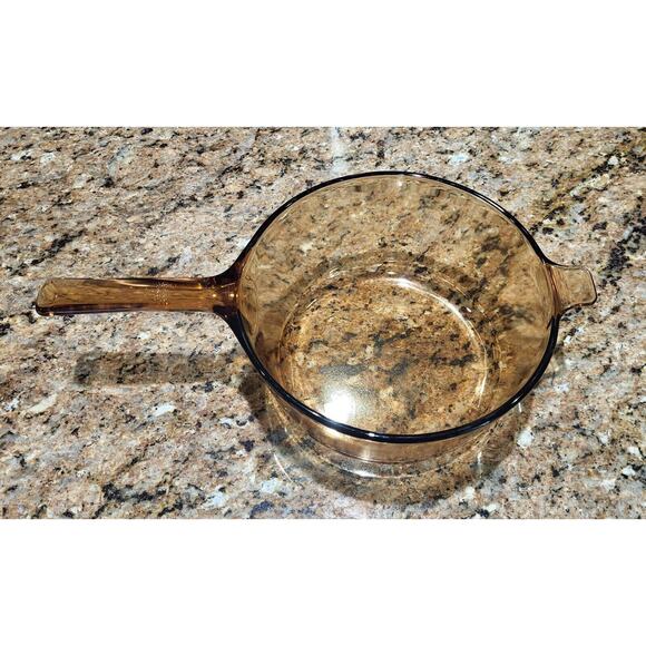 VTG Corning Ware Vision Amber Glass Cookware 2.5 Liter Sauce Pan & Lid - Picture 4 of 12